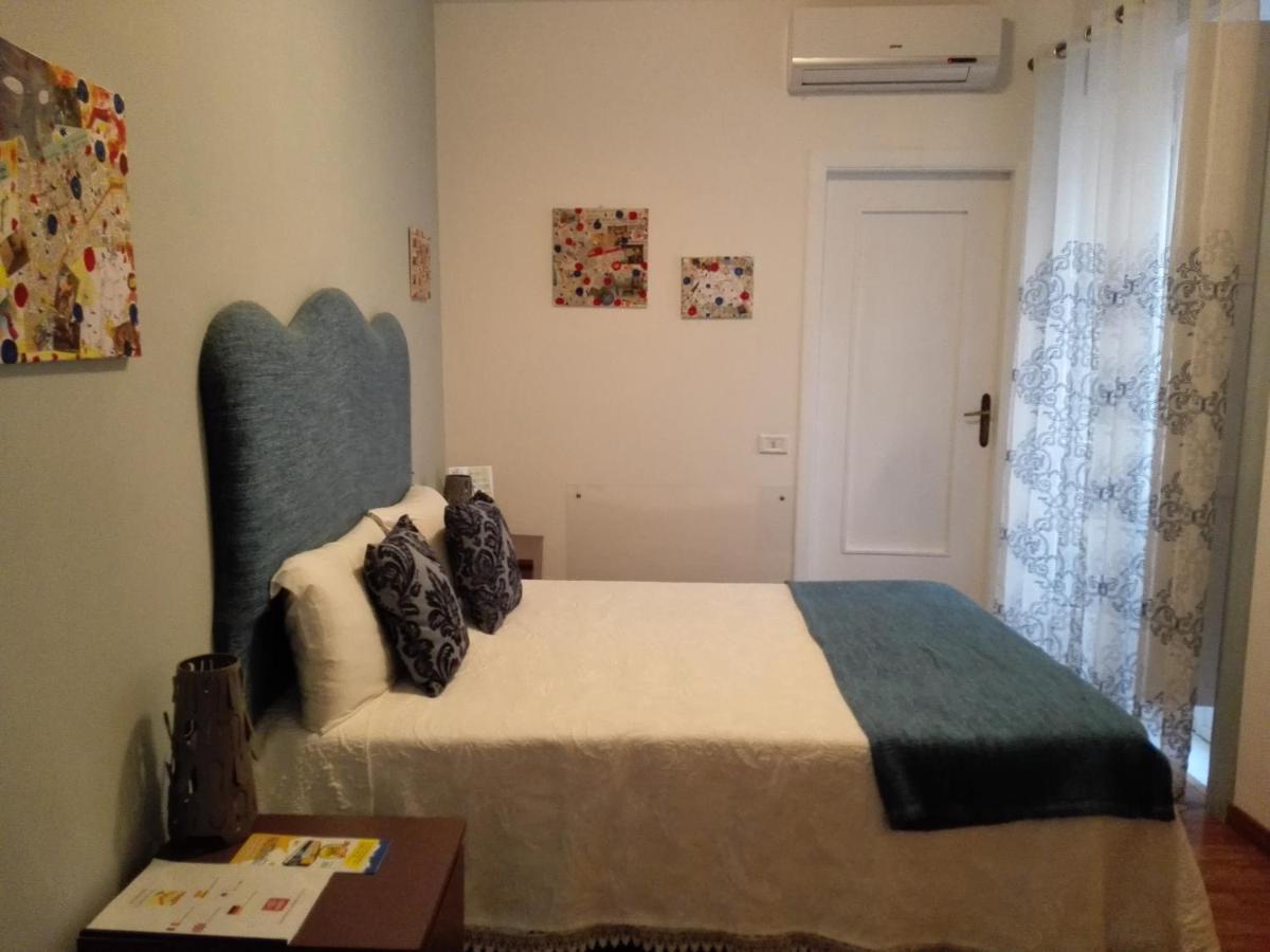Bed And Breakfast Casa Mariella Naples Luaran gambar