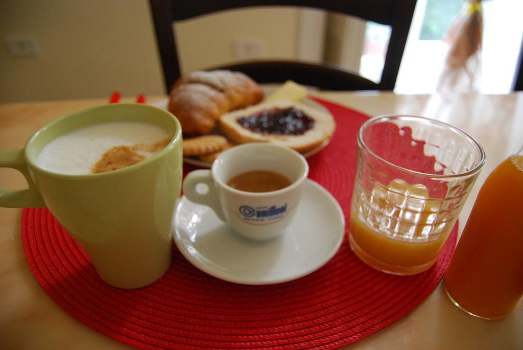 Bed And Breakfast Casa Mariella Naples Luaran gambar