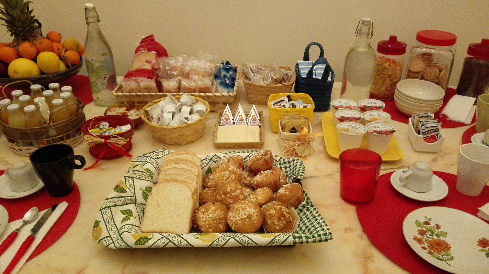 Bed And Breakfast Casa Mariella Naples Luaran gambar